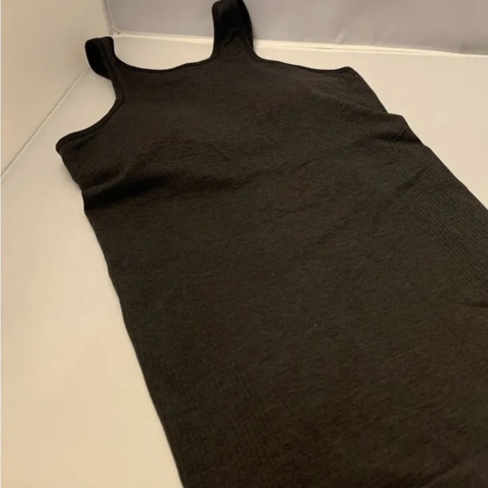 Lululemon Swiftly Tank Top Charcoal Gray  Active Athletic Medium 8-10